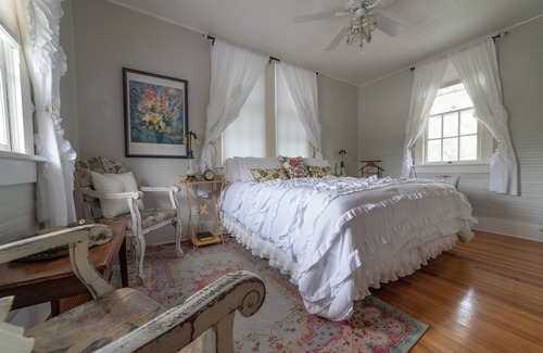 Palmview South Other | The Bryan House: Where History & Nature Meet! w/King Bed. Pet friendly!
