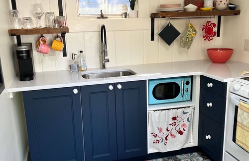 Marblehead House | The Bungalow @ Elm is located in the heart of Old Town Marblehead, MA.