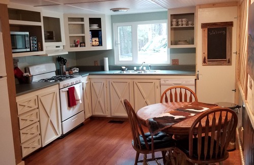 Woodland Park Cabin | The Bunkhouse in the Pines, the Cozy Western Cabin in the Forest