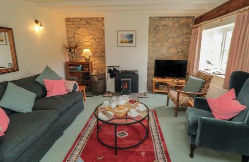 Scawton House | The Burrows
