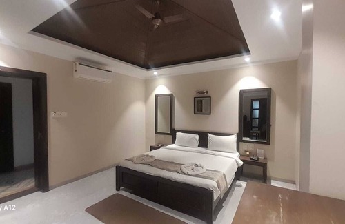 Satara Resort | The Byke Sai Cottage, Mahabaleshwar