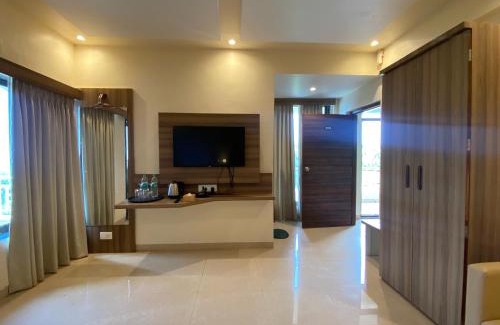 Karde Hotel | The Byke Skylark Seafront Resort, Dapoli
