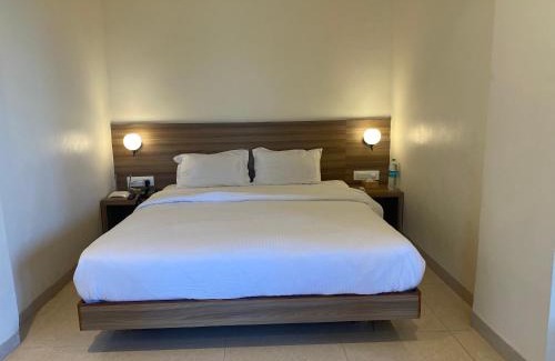 Karde Hotel | The Byke Skylark Seafront Resort, Dapoli