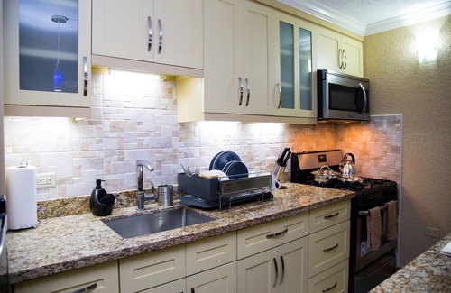 Mona Apartment | The Cabin at Long Mountain Country Club
