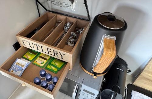 Alton Apartment | The Cabin at Mandalay Lodge