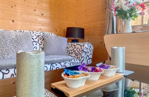 Hilperton House | The Cabin