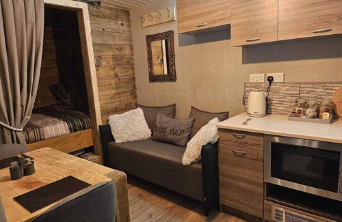 Alfreton Cabin | The Cabin in Swanwick