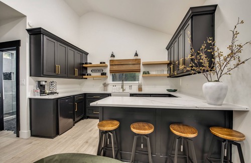 Heath Cabin | The Cabin In The City