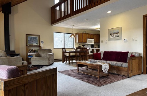 Alpine Lake Cabin | The Cabin located in Beautiful Alpine Lake Resort