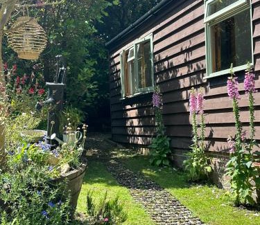 West Chiltington House | The Cabin, Roundabout Lane