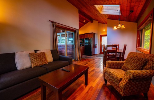 Ucluelet Condo | The Cabins - 2 Bedroom - Rainforest Upper Canopy!