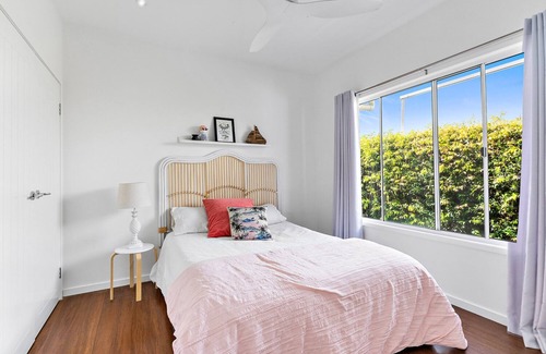 Yaroomba House | The Cali Beach House | 3 minutes walk to private beach!! 🌊