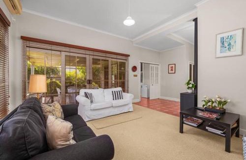 Benalla House | The Californian