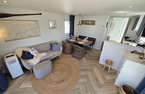 Petten Ski Chalet | The Captain's Cabin