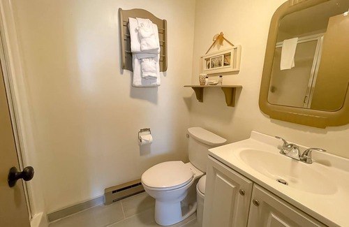 Westbrook Center Bed & Breakfast | The Captain Stannard