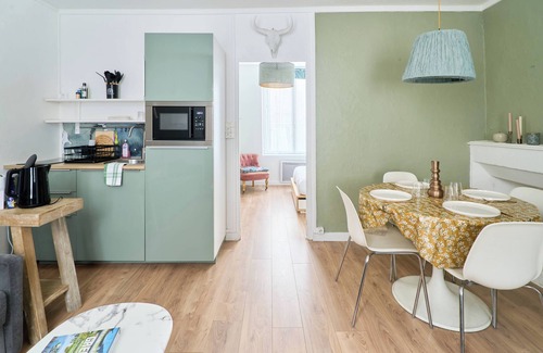 Decre-Cathedrale Apartment | The Carmes lodge in the heart of Nantes WIFI