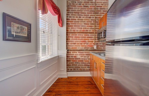 Charleston Historic District Condo | The Carolina-Where Luxury And Location Meet-Heart Of Historic District