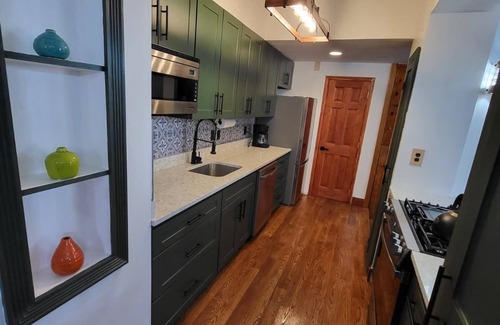 Downtown Baltimore House | The Carriage House of Mount Vernon