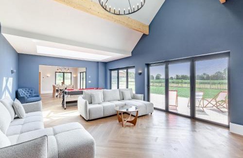 Rochford House | The Cartlodge - Uk48579