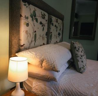 New Forest District Hotel | the Cartwheel Inn