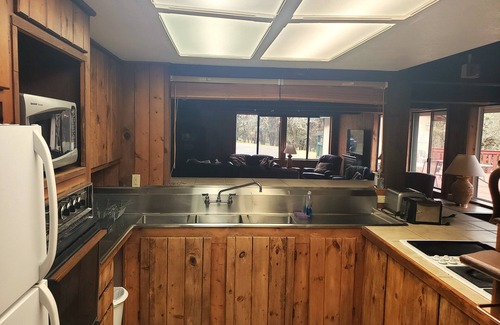 Wolf Creek Cabin | The Cascade Lodge