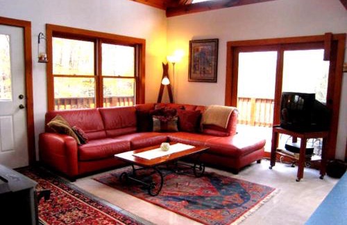 Haines Falls Ski Chalet | The Catskill Cabin