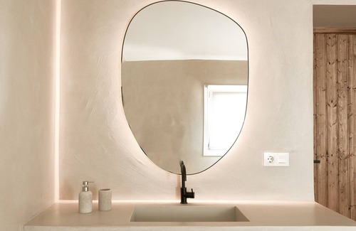 Betis House | The Cave (Medium) - rustic boutique