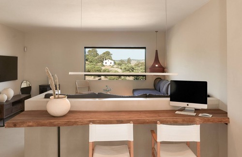 Betis House | The Cave (Medium) - rustic boutique