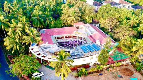 Varca Hotel | The Center Court Resort & Spa