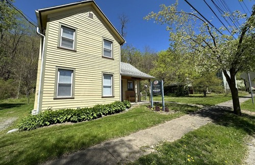 Hammondsport Apartment | The Champagne House Unit 6