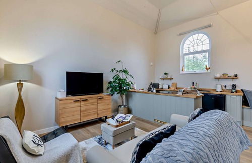 Northway House | The Chapel - Kinsham