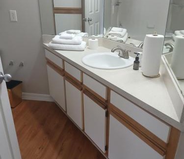Austin Apartment | The Charington At Bluff Springs