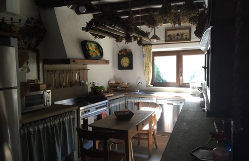 Basieda House | The Charm of Nature. Ideal for families with children