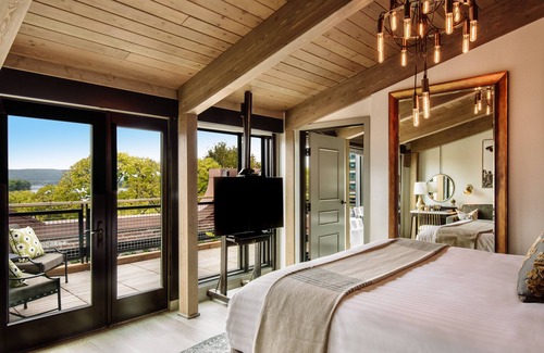 Historic Downtown La Crosse Hotel | The Charmant Hotel