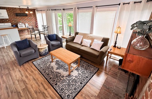 Dan River Condo | The Charming Chalet