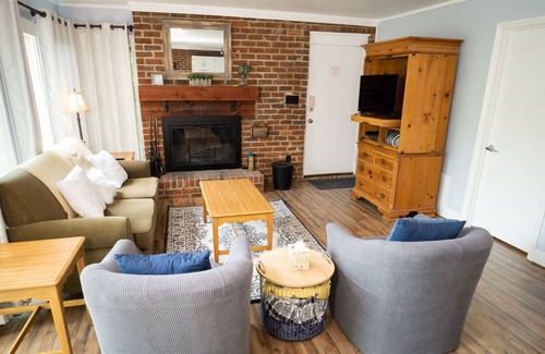 Dan River Condo | The Charming Chalet