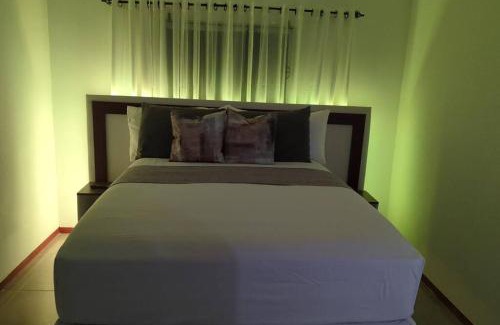 Old Harbour Apartment | The Chateau Guesthouse- Old Harbour