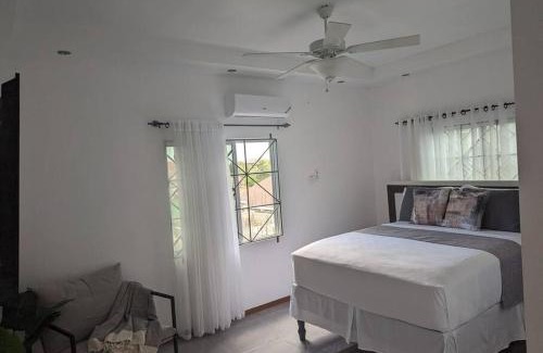 Old Harbour Apartment | The Chateau Guesthouse- Old Harbour