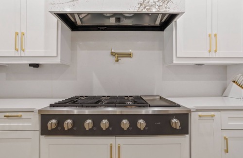 Midland House | The Chateau