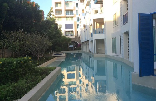 Nong Kae Apartment | The Che pool access beachfront by Away