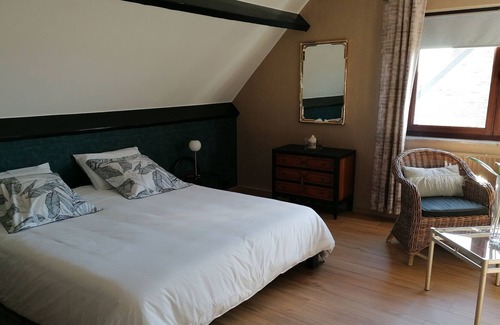 Anhee Bed & Breakfast | THE CHERRY - MOLIGNEE