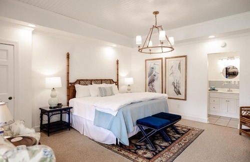 Urbanna Hotel | The Chesapeake Inn