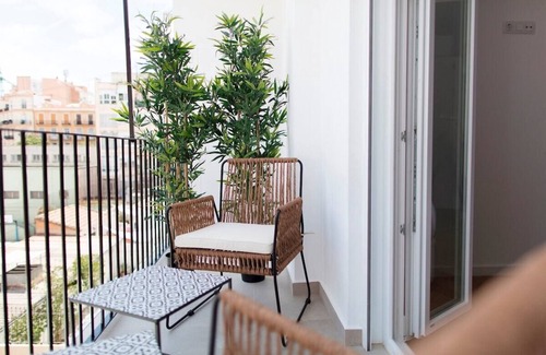 Eixample Apartment | The Chic and Elegant Apartment in Valencia Centre by Florit Flats