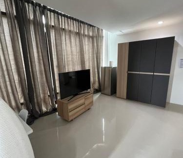 Nai Harn Apartment | The CHU cafe/guesthouse