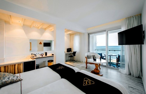Larnaca Hotel | The Ciao Stelio Deluxe Hotel - Adults Only