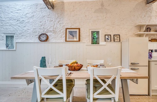 Newton St Loe House | The Cider Barn - Gorgeous 2BD Near Bath
