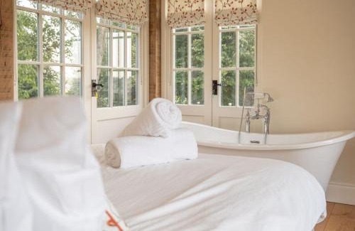 Newton St Loe House | The Cider Barn - Gorgeous Rural Escape Near Bath!