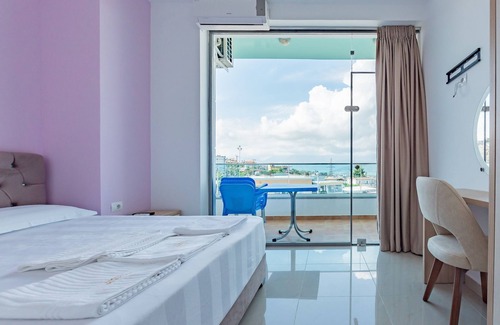 Qafe e Gjashtes Hotel | The City Gate Hotel