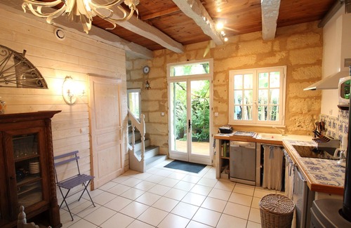 Bergerac House | 'The Claire's house' independant terrace in an old village couze saint front