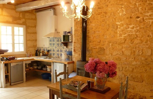 Bergerac House | 'The Claire's house' independant terrace in an old village couze saint front